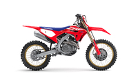 往年のブルーシート＆ゴールドリム、吸気系を中心に変更された2023「CRF450R」登場 2022/08/23 11:56:47